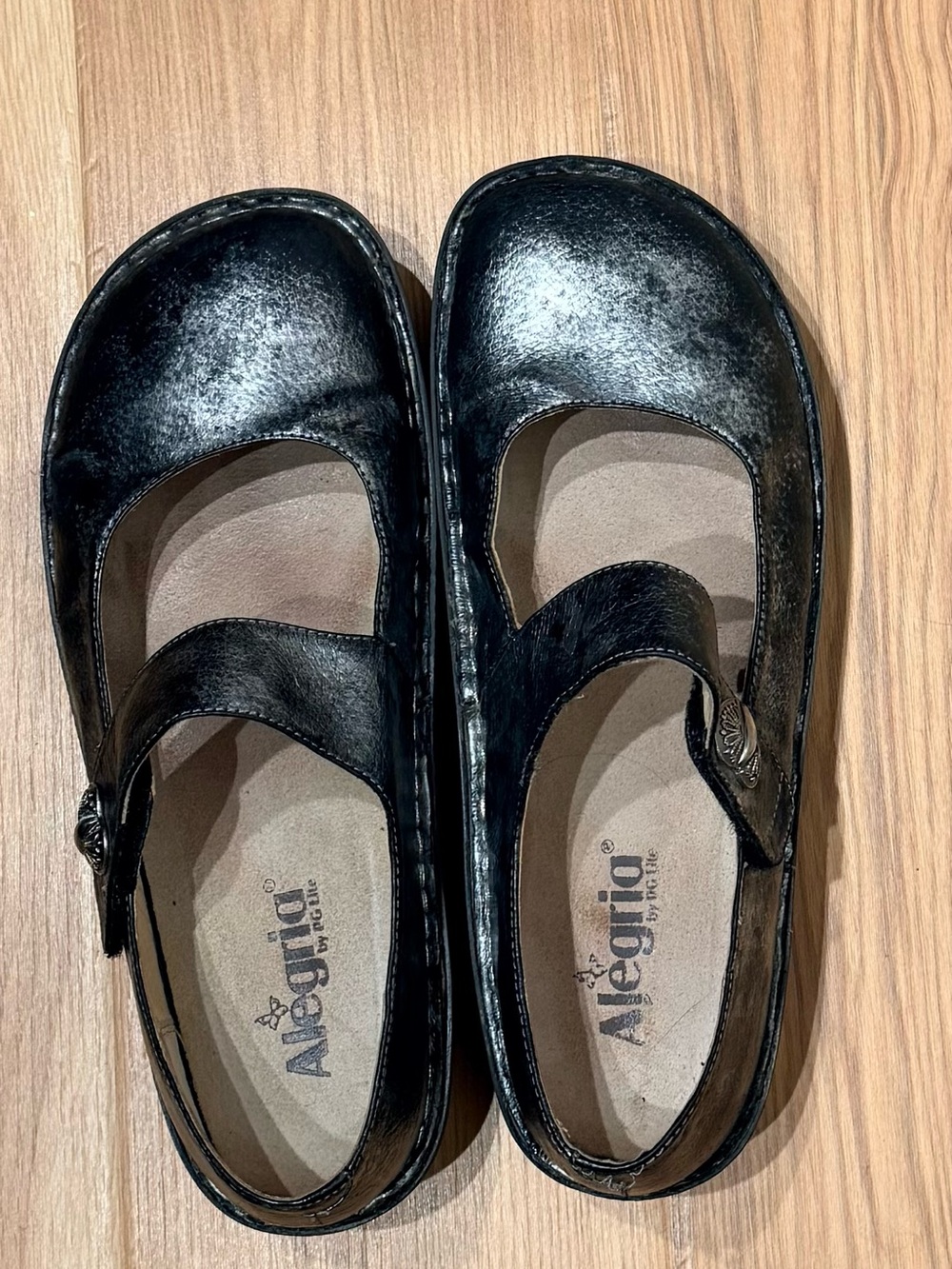 Alegria Distressed Black and Metallic Pewter Leather Paloma Mary Jane Shoes 41